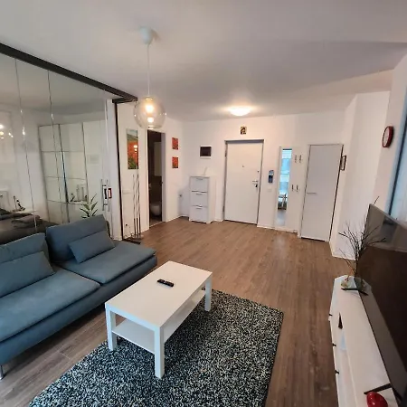 Apartment Cloud9 Great Bucharest